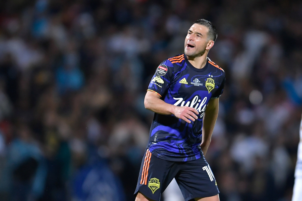 Lodeiro’s two late goals gives Seattle draw at Pumas