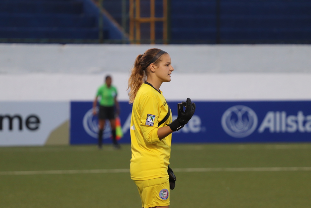 CU17W: Puerto Rico v Haiti | Save of the Game