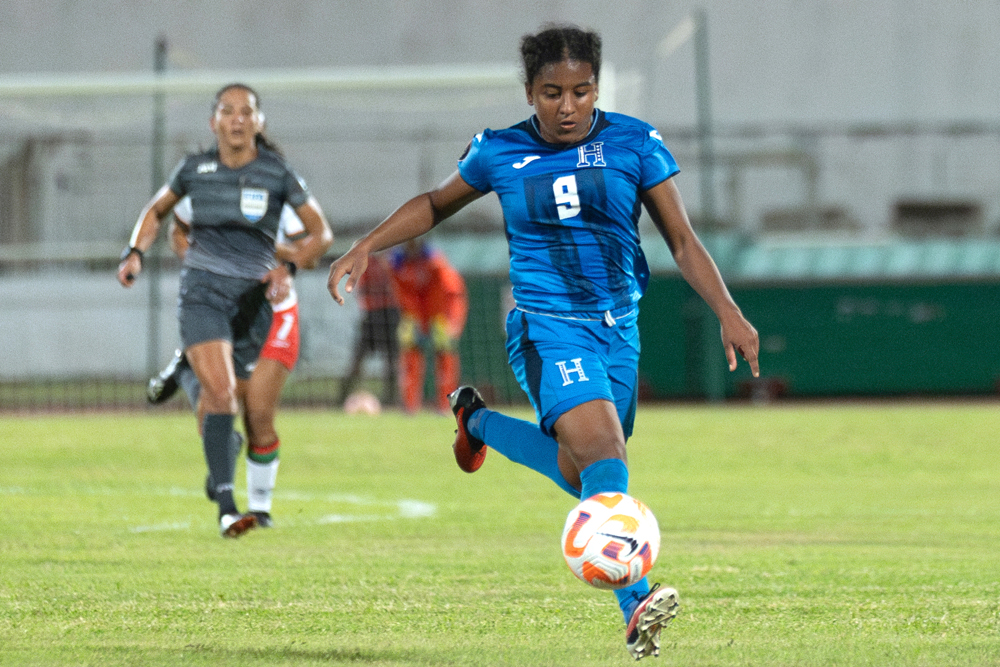 Battle of unbeatens as Honduras face El Salvador