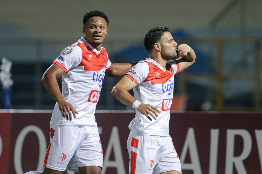 Con doblete de Barrera, Real Estelí venció al FAS y avanzó a cuartos de final

