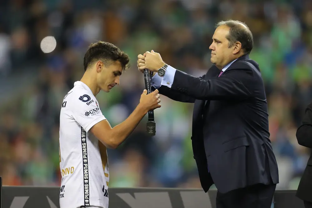 Dinenno de Pumas, máximo goleador Qatar Airways