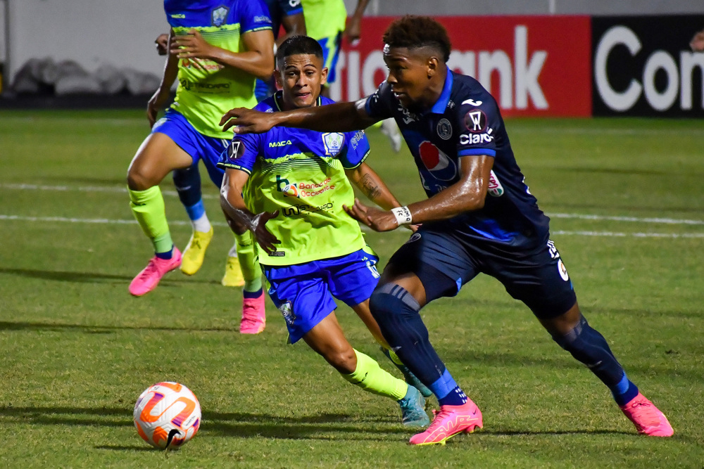 Ten-man Motagua overcome Olancho on Mejia goal