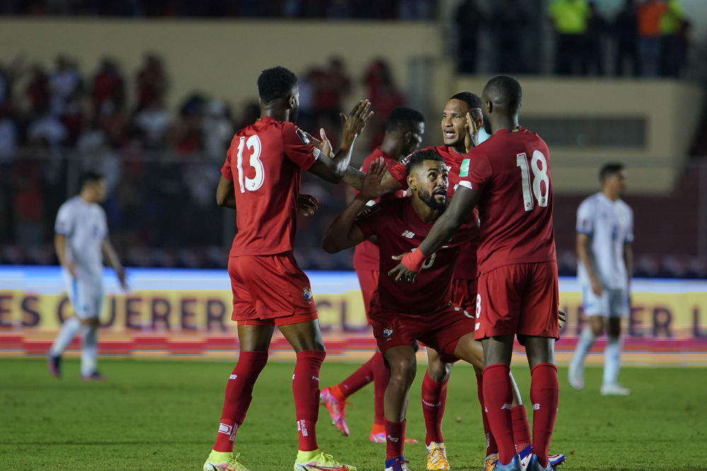 Panama use second half spurt to down El Salvador