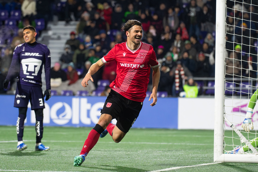 Warschewski selló la remontada de Cavalry y consigue su primera victoria en la CCC