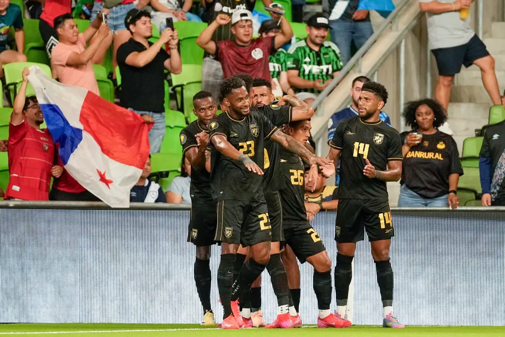 Panamá se enfrenta a Jamaica con el liderato del Grupo C en juego