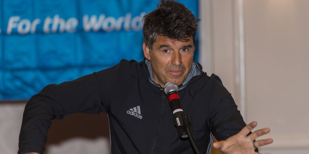 FIFA lleva a cabo seminario para árbitros elite en Miami