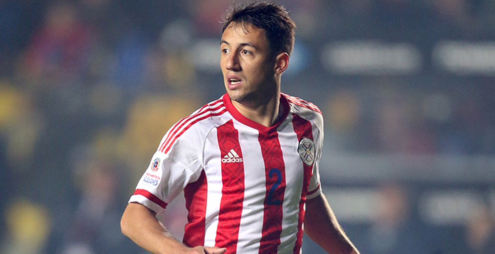Monterrey reforzó la defensa contratando a Iván Piris