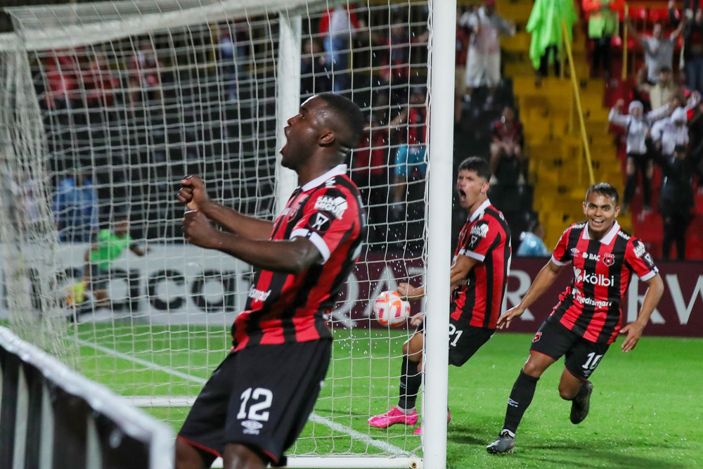 Suarez goal suffices for Alajuelense to take down Olancho