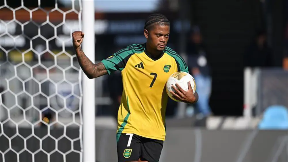 Jamaica remonta y vence a Guadalupe