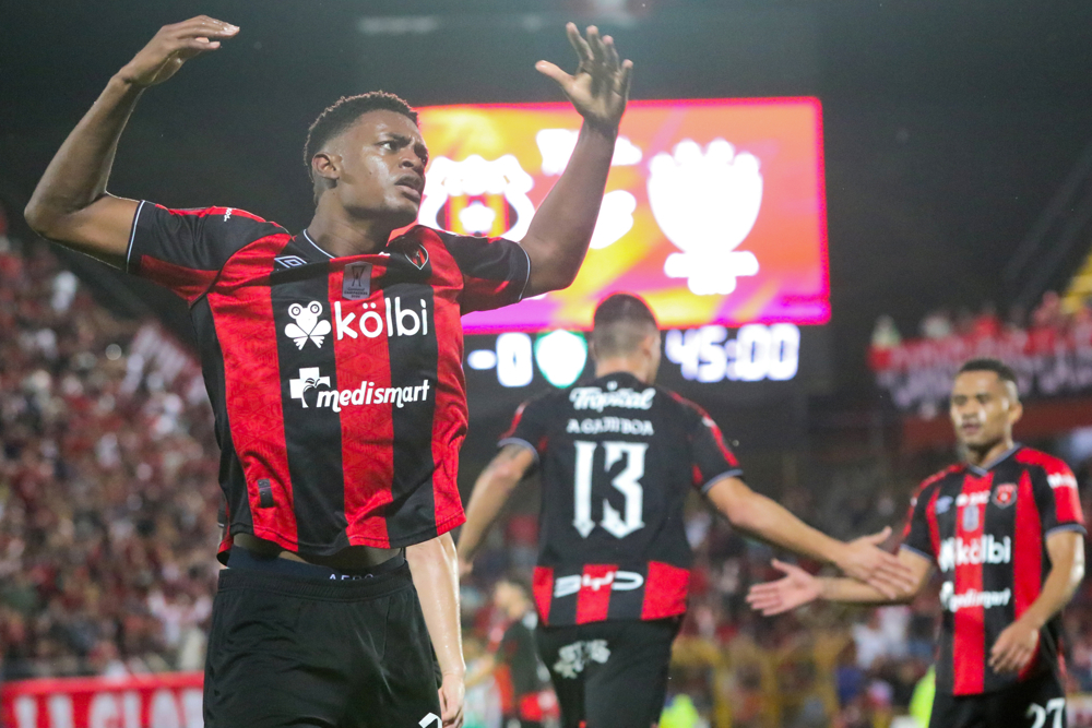 Parkins winner sends LD Alajuelense to Central American Cup Final