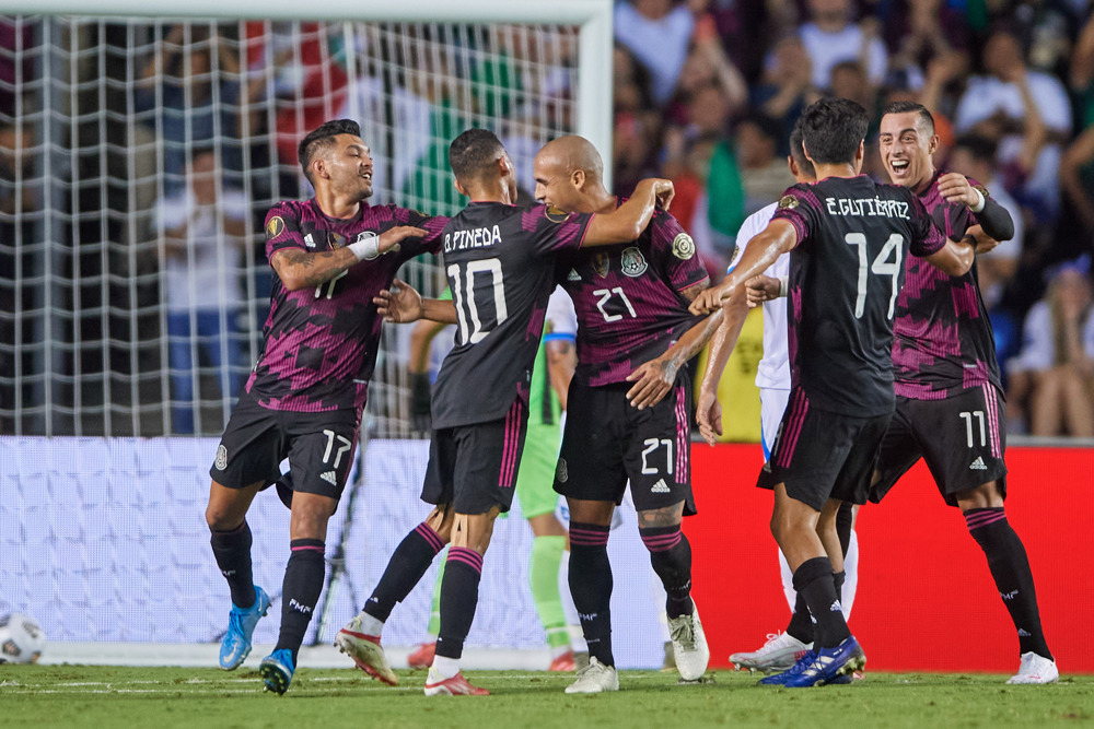 En vibrante partido, México derrotó a El Salvador