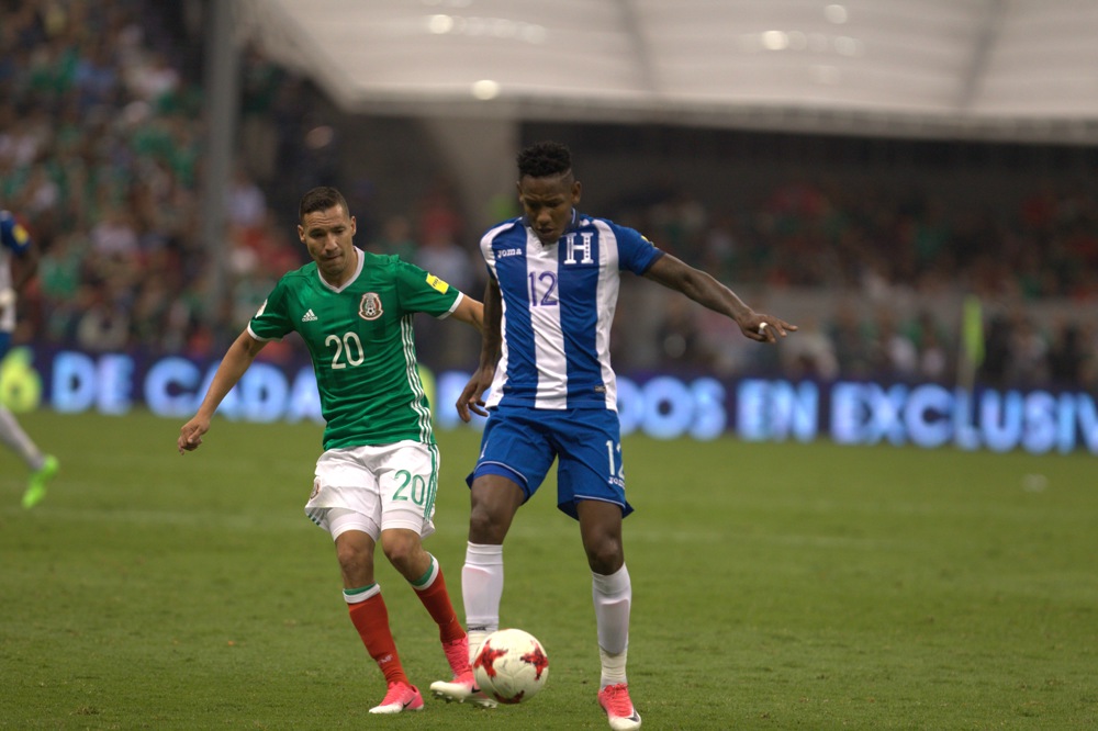 Quarterfinal Glance: Mexico v Honduras