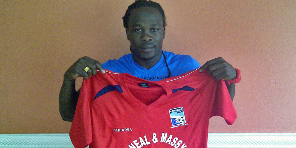 Caledonia AIA signs Grenada international Bain