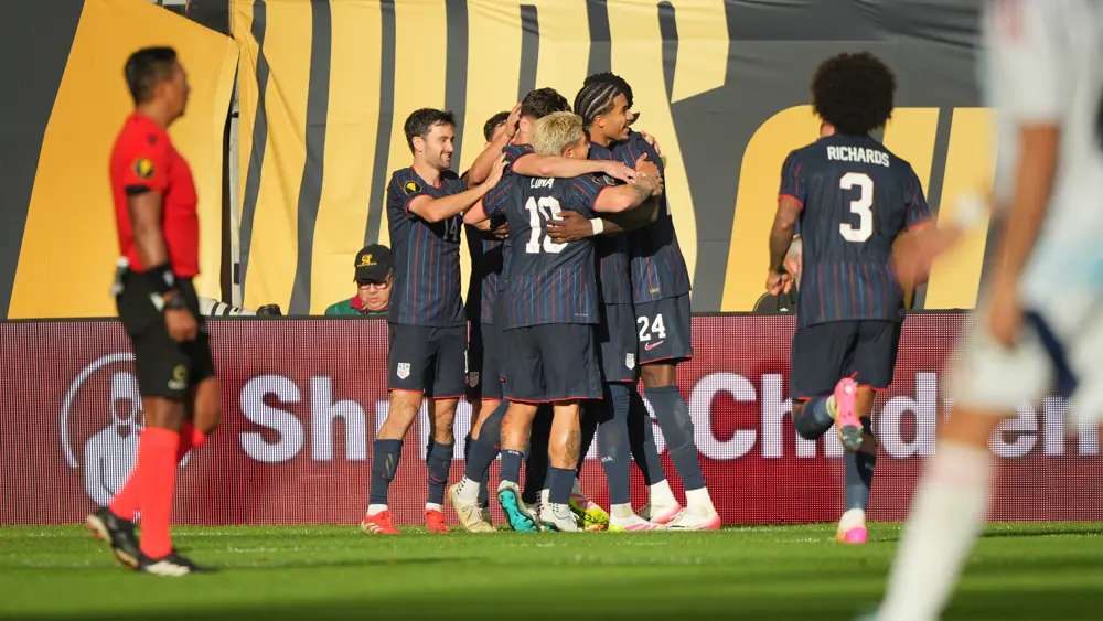 Freese shines in PKs as USA outlasts Costa Rica for Semifinals berth