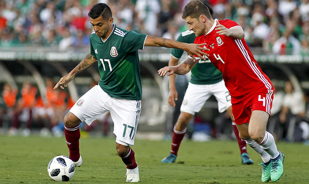 México unable to break through against Wales  