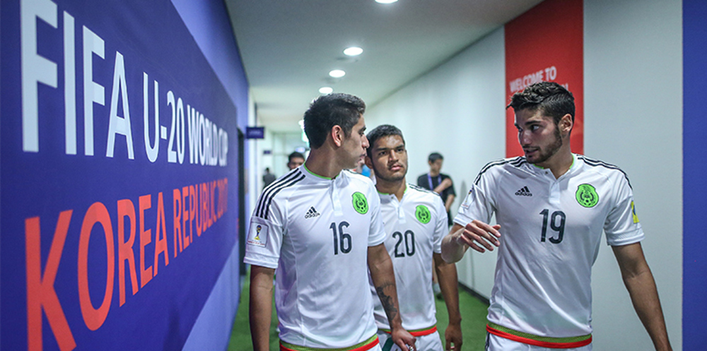 Mexico U20s turn attention to England