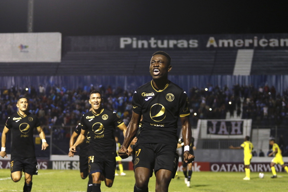 Motagua down Universitario on Decas goal