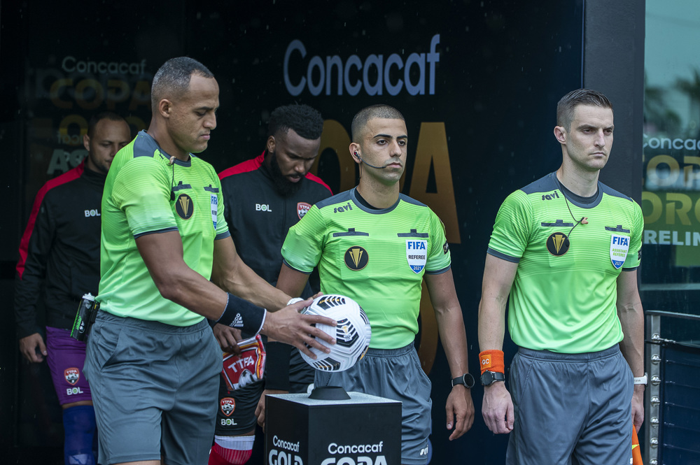 Designados los árbitros primer partido fase de grupos Copa Oro del 10 de julio
