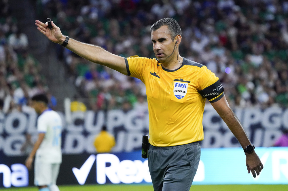 Concacaf anunció los árbitros de las SF de la Copa Oro 
