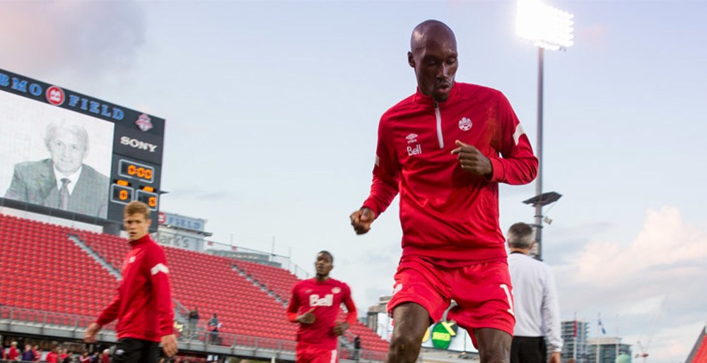 Atiba Hutchinson electo jugador del año en Canadá
