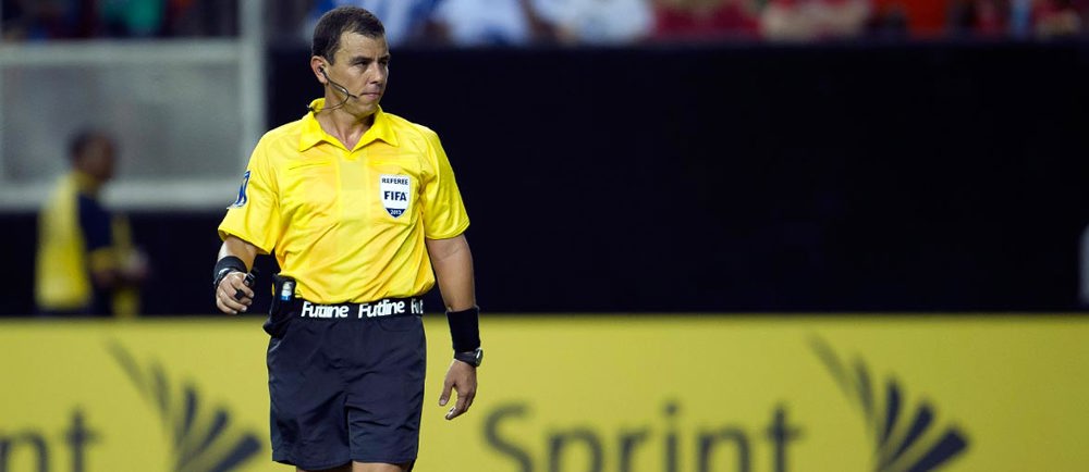 Tres ternas àrbitros CONCACAF seleccionados para Copa Mundial