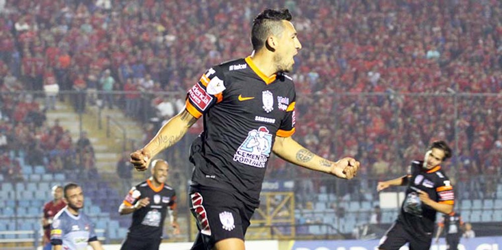 Con Hat-trick de Carreño, Pachuca superó a Municipal