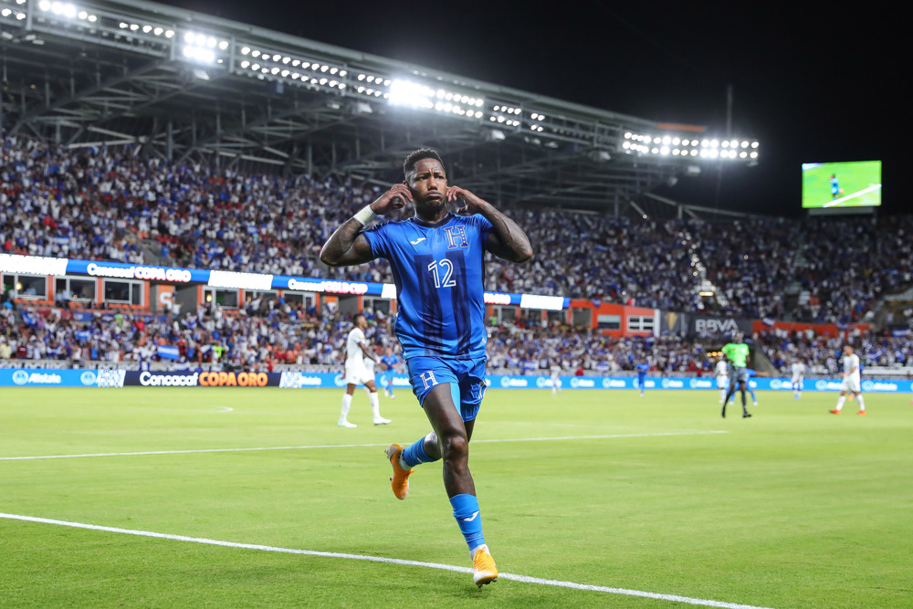 Doblete de Quioto mete a Honduras en cuartos de final 