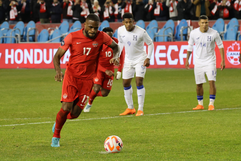Larin bags brace as Canada top Honduras for CNL Finals spot