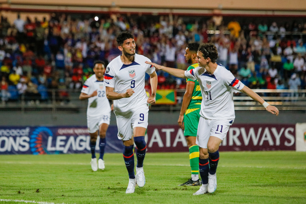 Pepi, Pulisic y McKennie se unen para liderar a EE. UU. ante Granada
