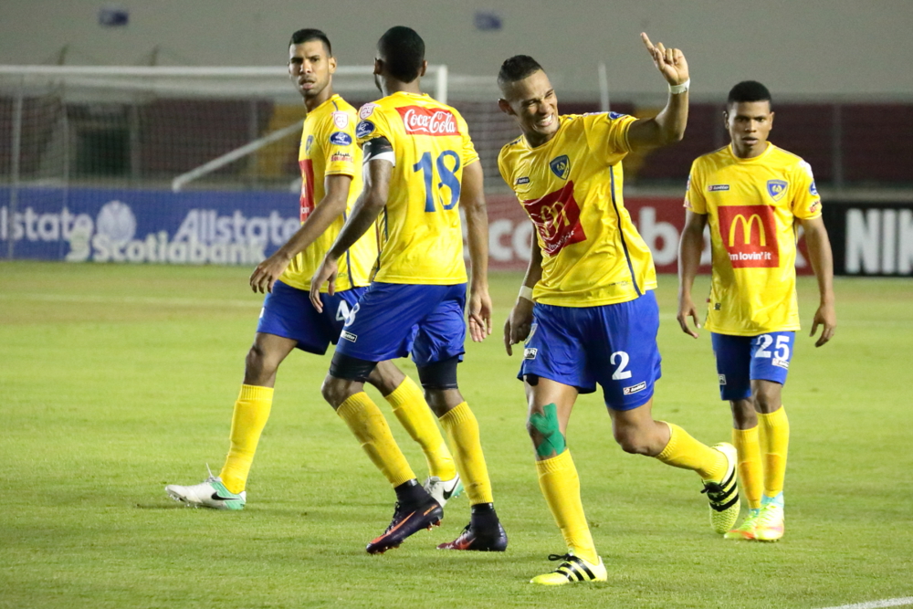 Momentos mágicos persiguen  a Chorrillo FC  en la SCL