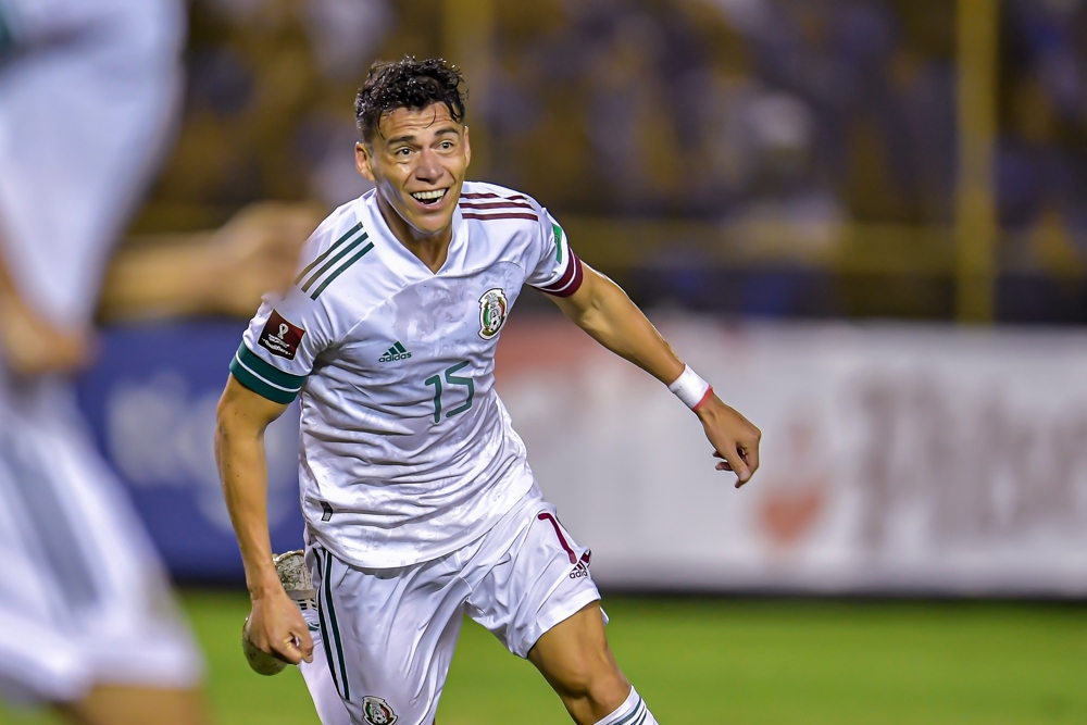 Mexico stay atop the WCQ table with win at El Salvador