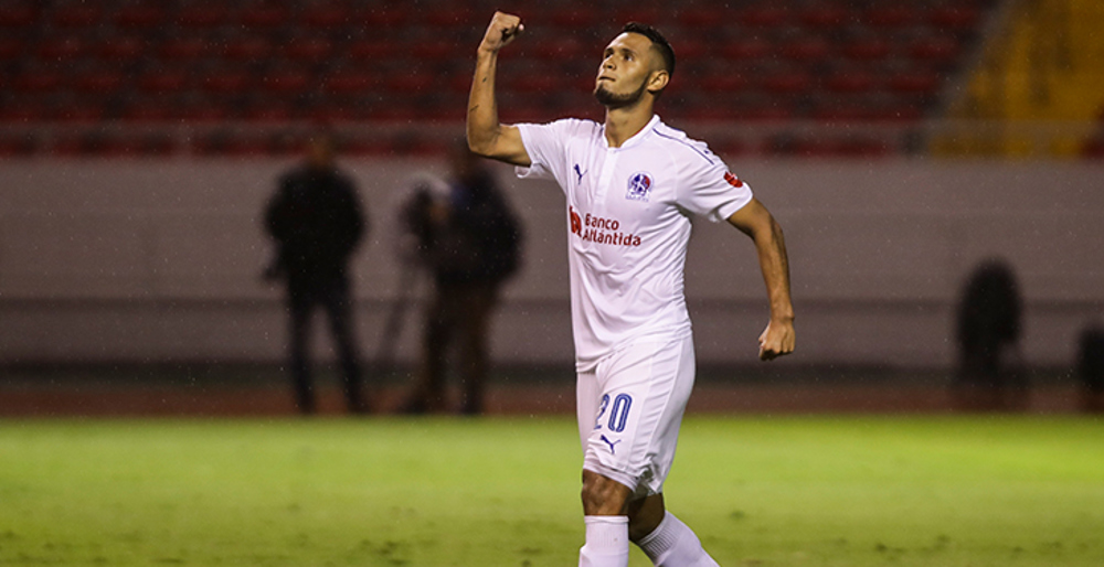 Alex López se unió a sus ex compañeros en Olimpia en Alajuelense
