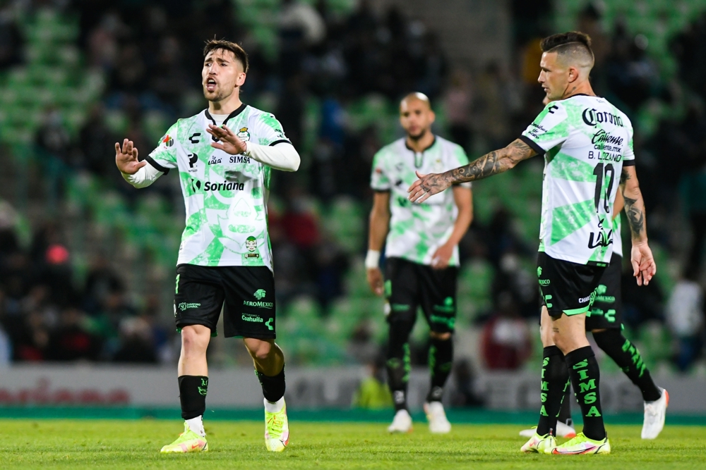 Former foes Santos Laguna, CF Montreal renew acquaintances