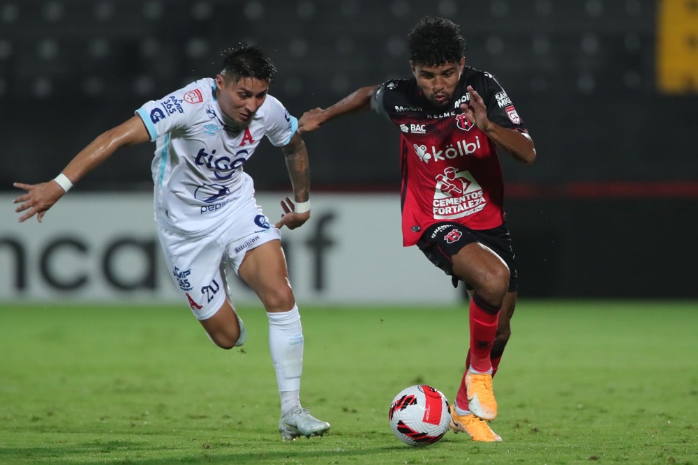 SCL matches helping steel Venegas for World Cup challenge