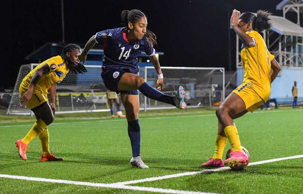 Dominican Republic make bid for first-place in Barbados win 