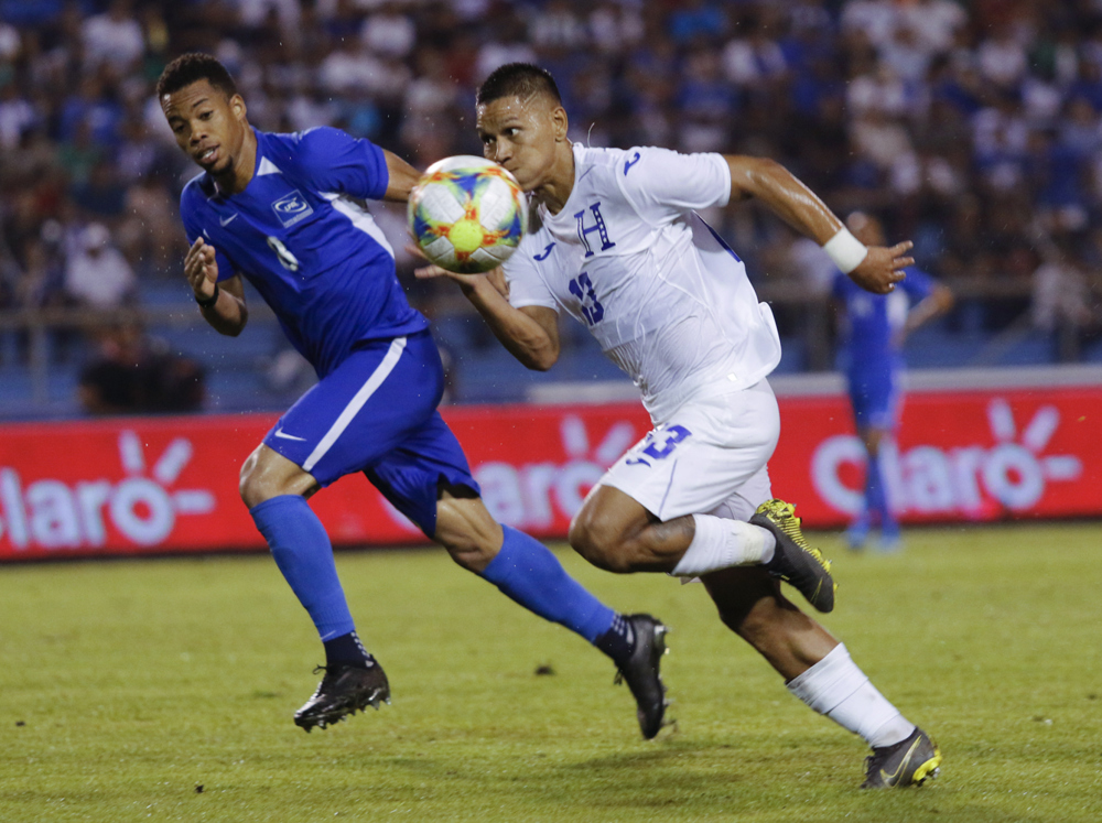 Early goal pushes Honduras past Martinique