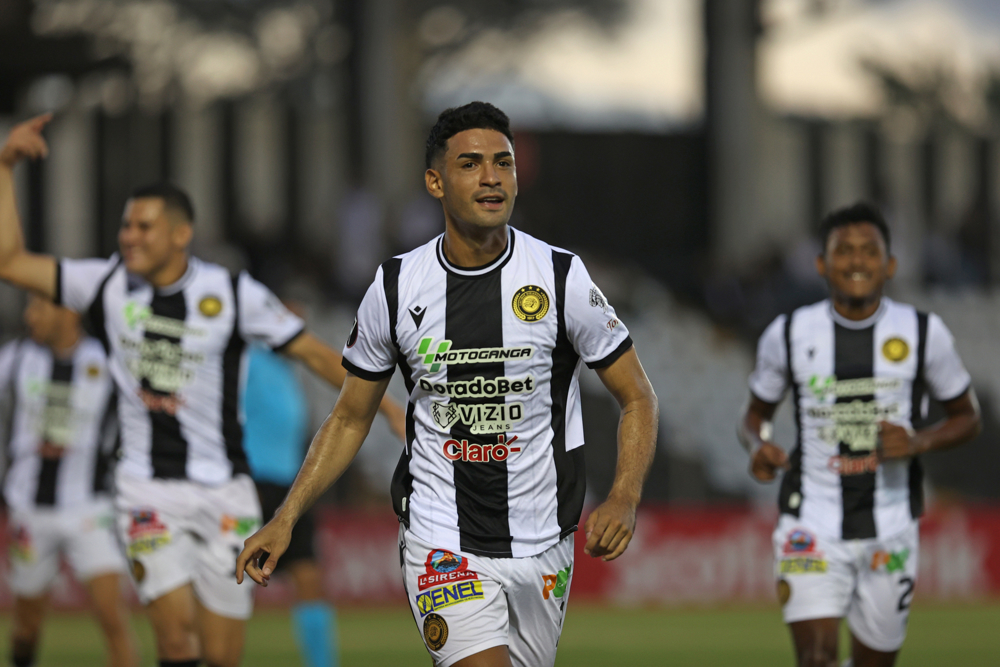 Copete strikes late to lift Diriangén over Motagua in Central American Cup