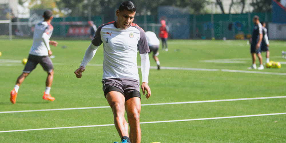 Salcido y Guadalajara buscarán una victoria contra Puebla