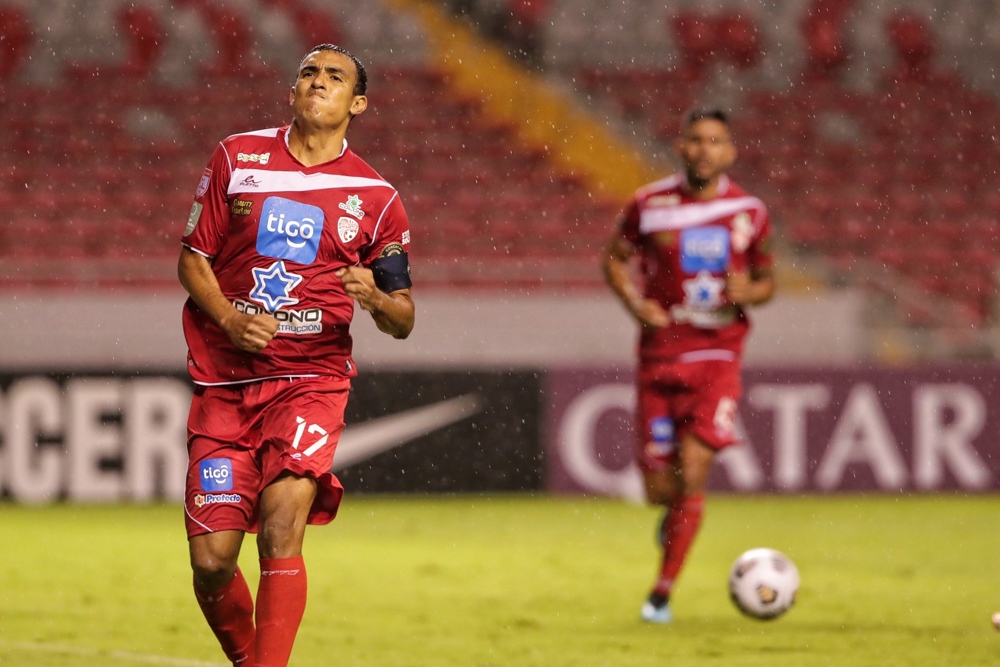 Rodriguez shines as Santos sink Verdes to reach next round