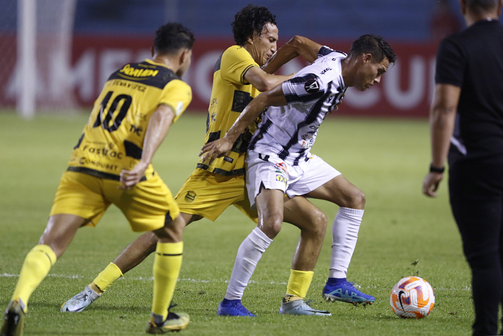 Goalkeepers shine as Real Espana, Diriangen duel to draw
