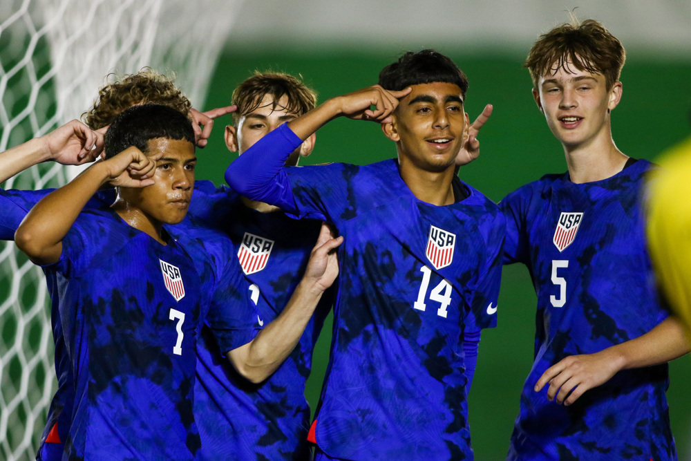Mexico, Canada, USA and Panama find victory on Day 1