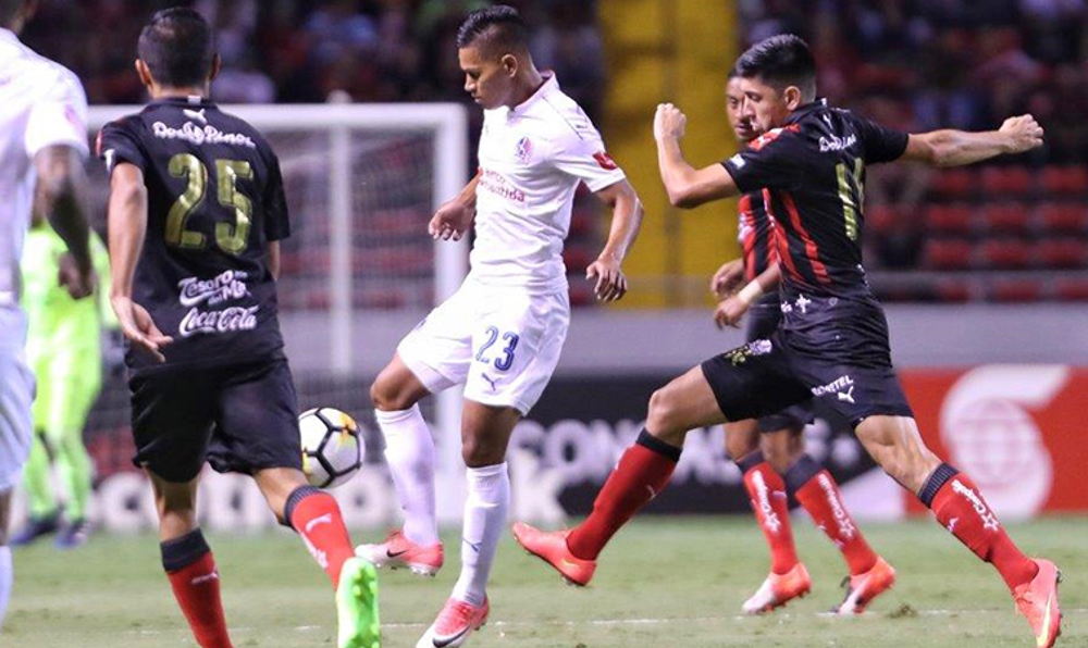 Brayan Moya sobresale en Olimpia