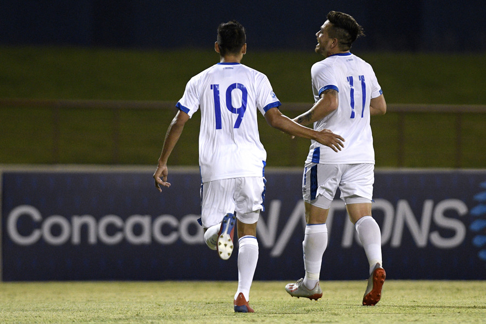 Zelaya termina sequía de goles en partidos internacionales en victoria de El Salvador