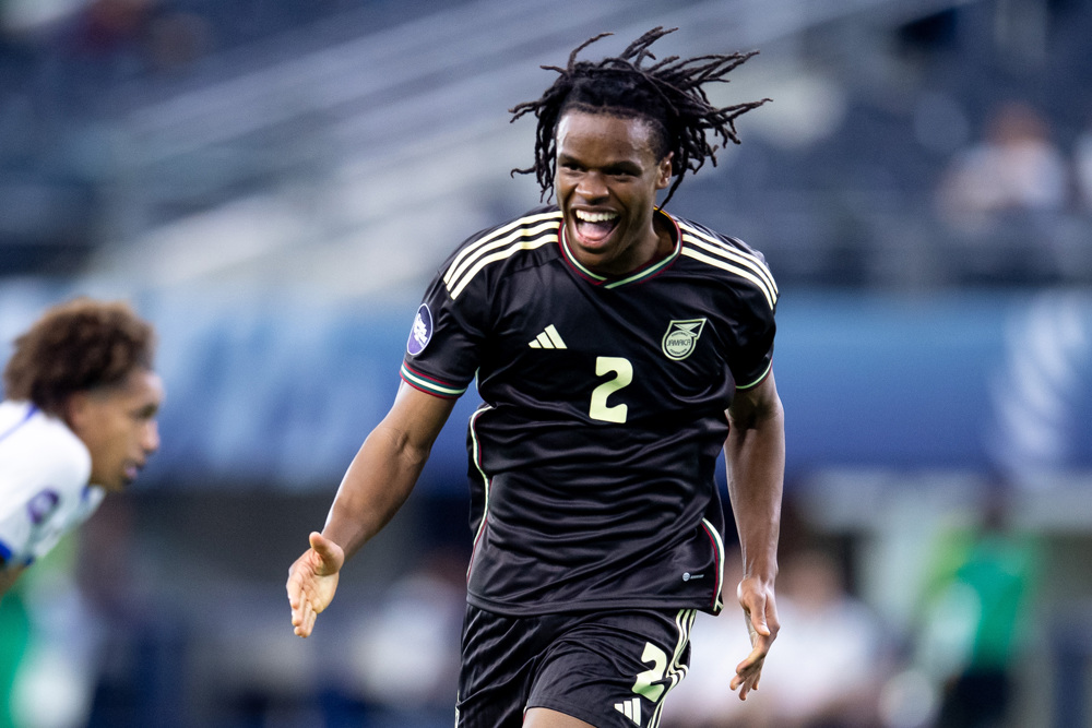 Golazo de Lembikisa da triunfo a Jamaica en el partido por el tercer lugar