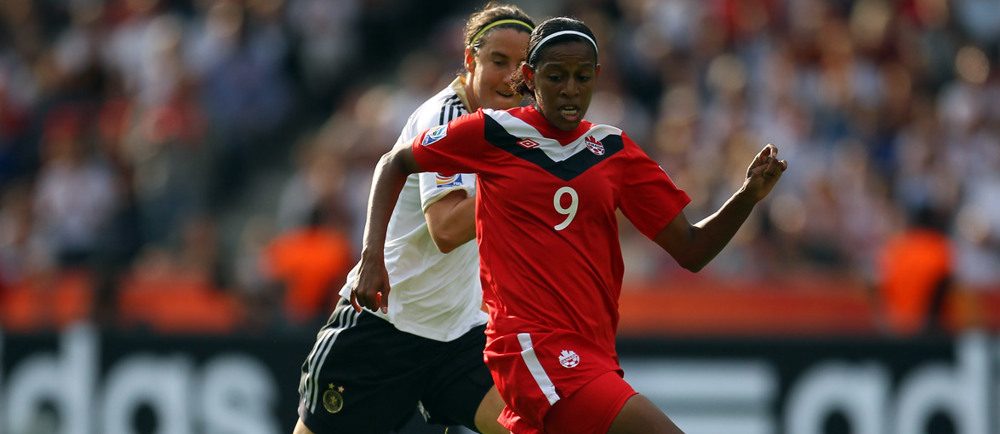 Canadiense Candace Chapman anuncia su retiro
