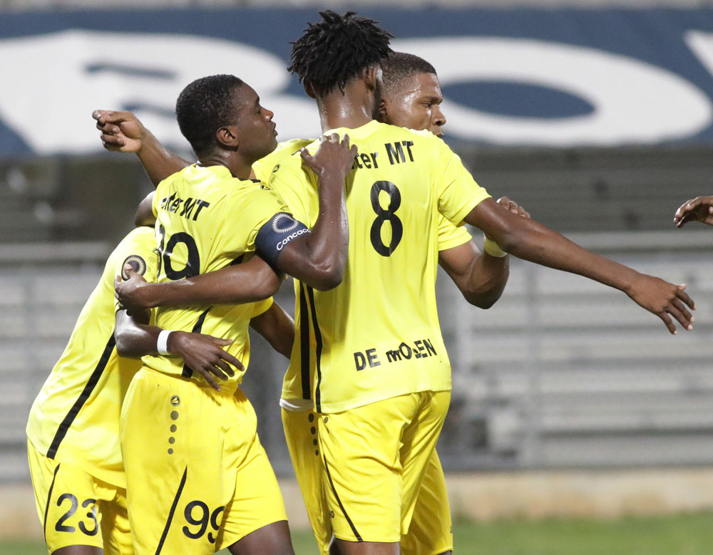 Inter Moengo Tapoe y Jong Holland avanzan a la siguiente fase de CCCS 