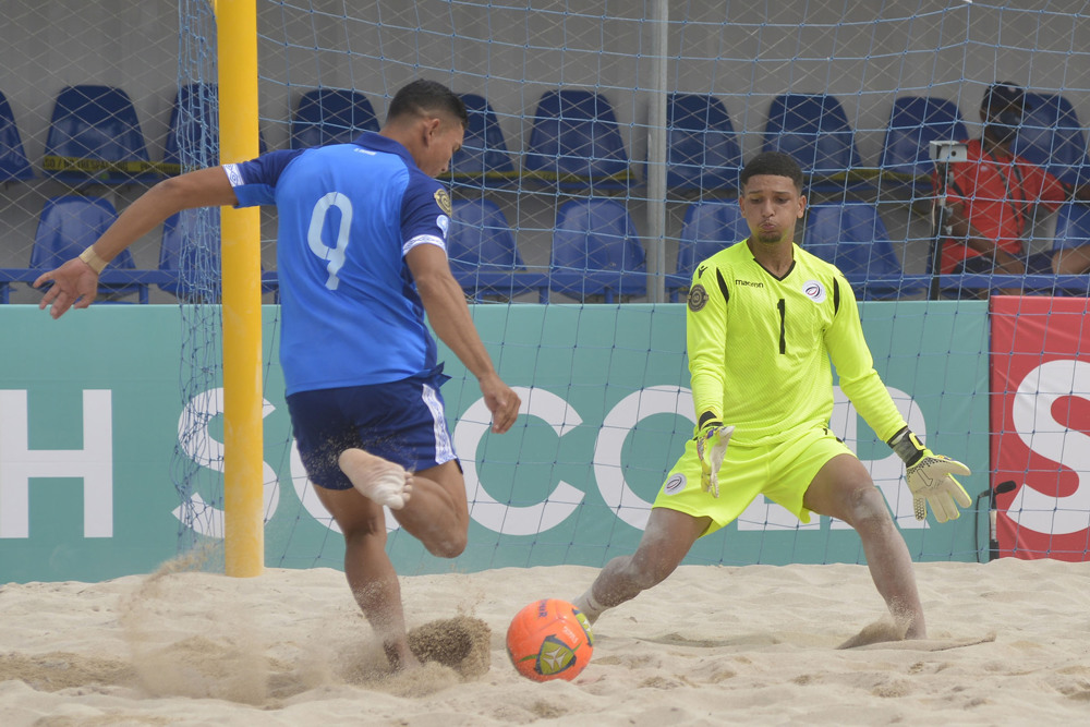 Mexico, El Salvador open CBSC in strong fashion