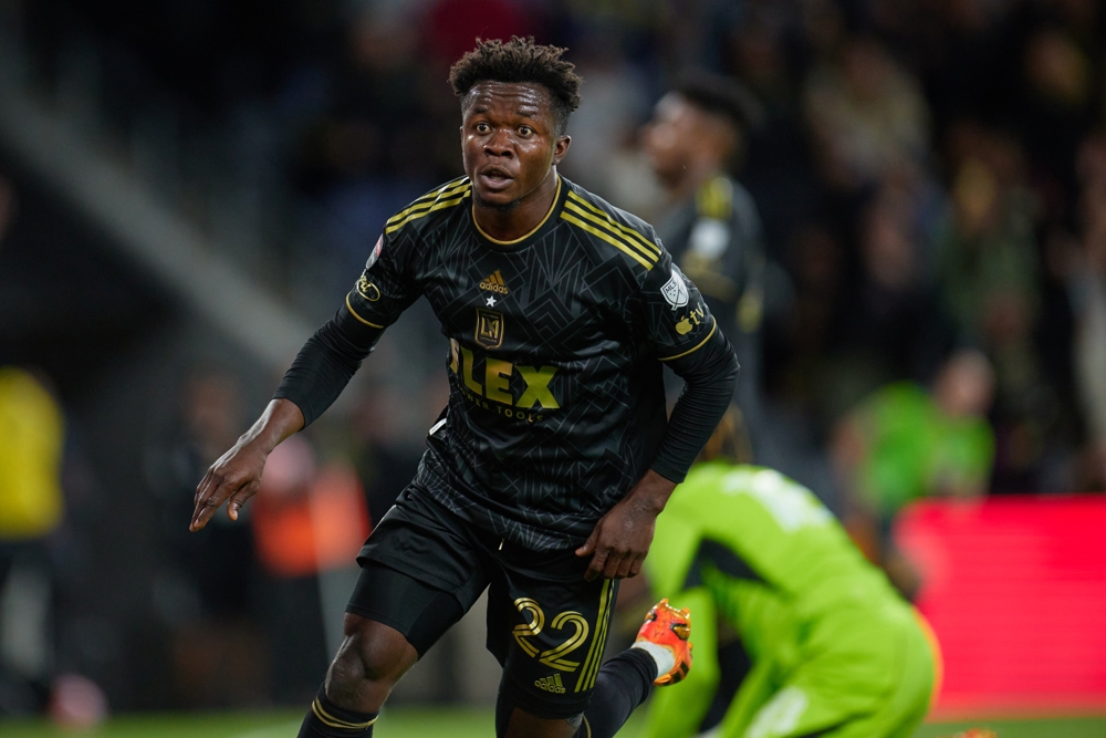 LAFC leave no doubt against Union to reach SCCL Final