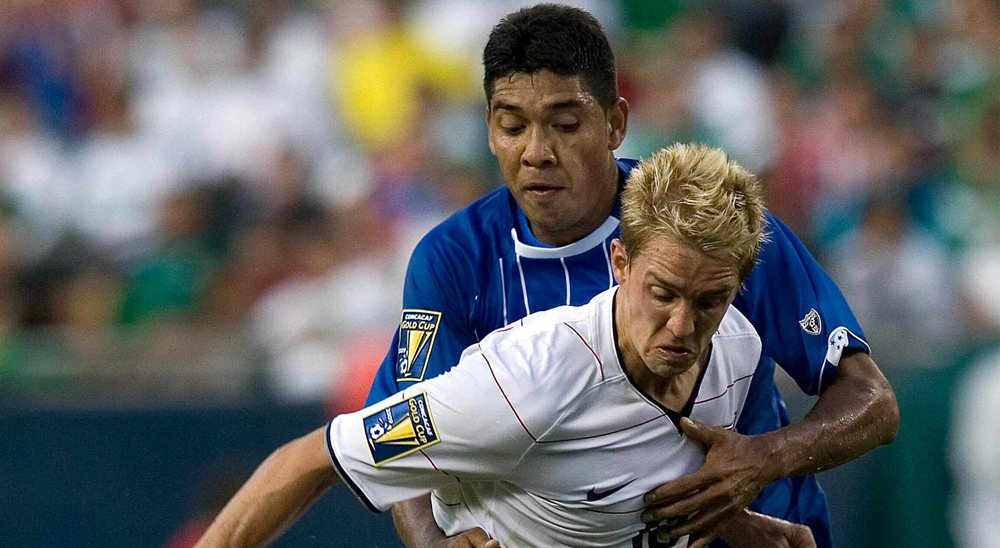 Holden regresa felizmente con el uniforme de Estados Unidos