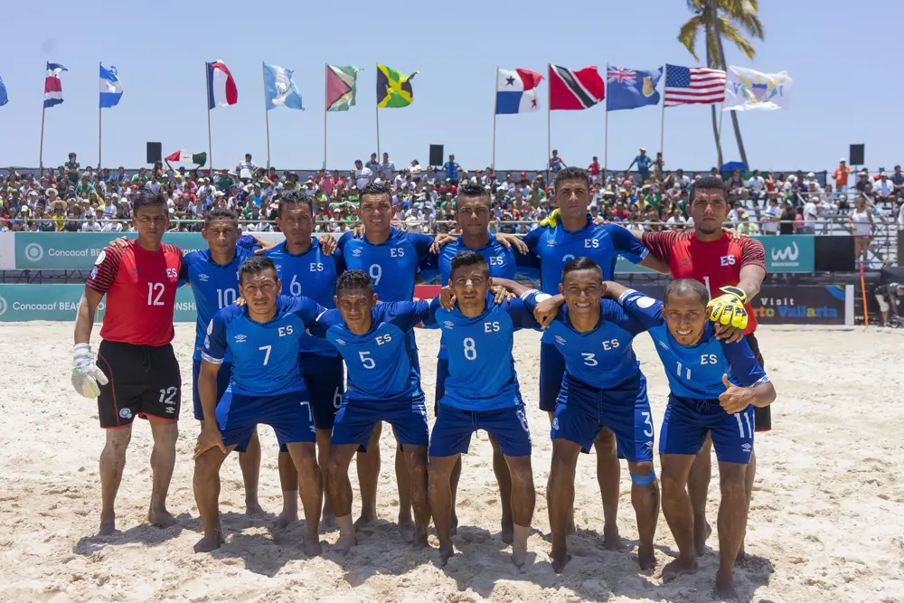 El Salvador a la cabeza del  Grupo B en Fútbol Playa